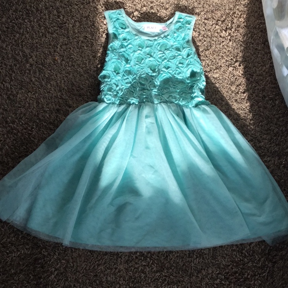 Children place Dress.
